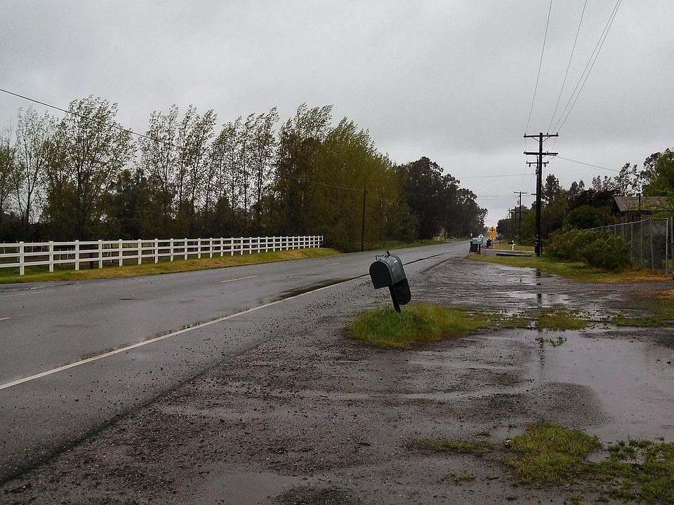 2nd image of 709 Biggs East Hwy