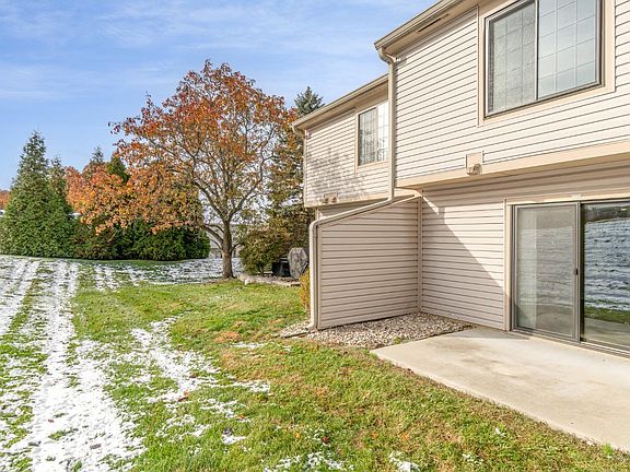 5th image of 5375 Londonderry Dr