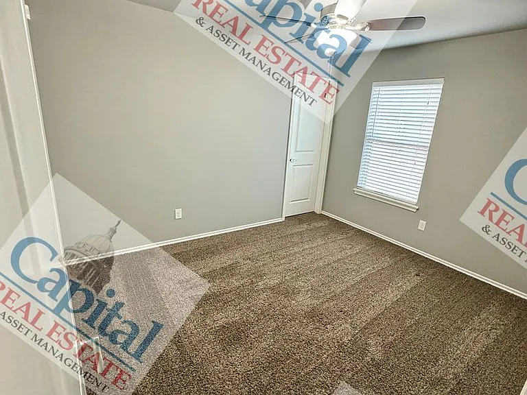 18900 Vea Dr — Photo 16