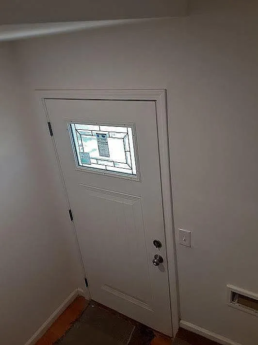FRONT DOOR - 2408 Homestead Pl #1