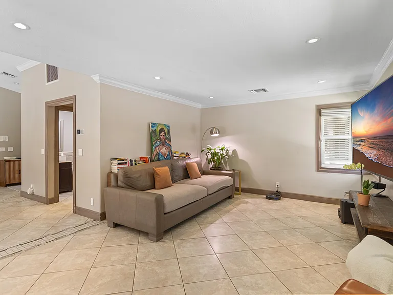 4050 NW 7th Ln — Photo 39