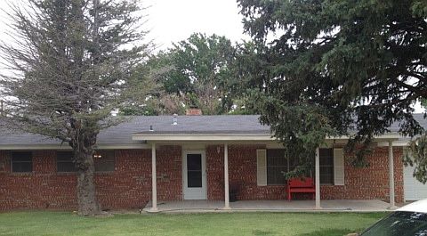 1st image of 1902 Oak Ave