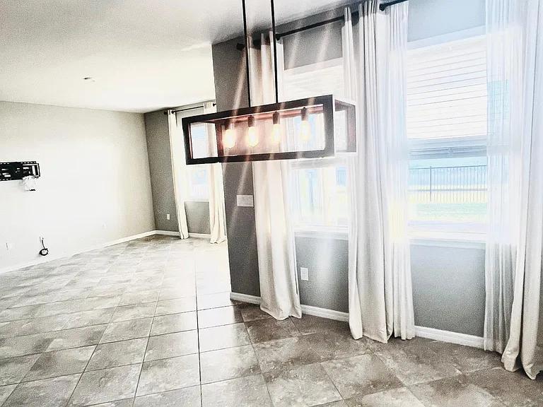 11321 Leland Groves Dr — Photo 14