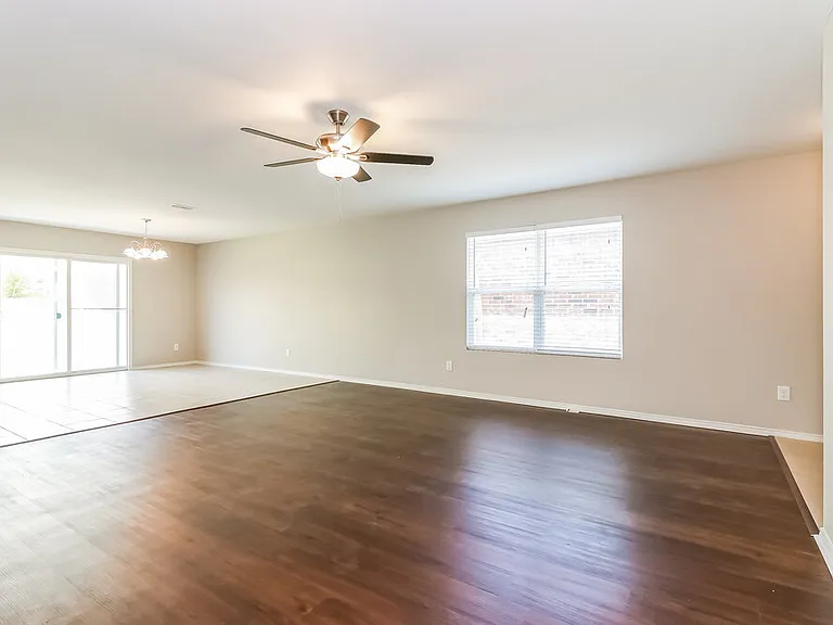 3132 Middleview Rd — Photo 3