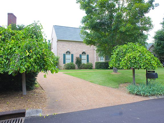 Front Drive & Landscaping