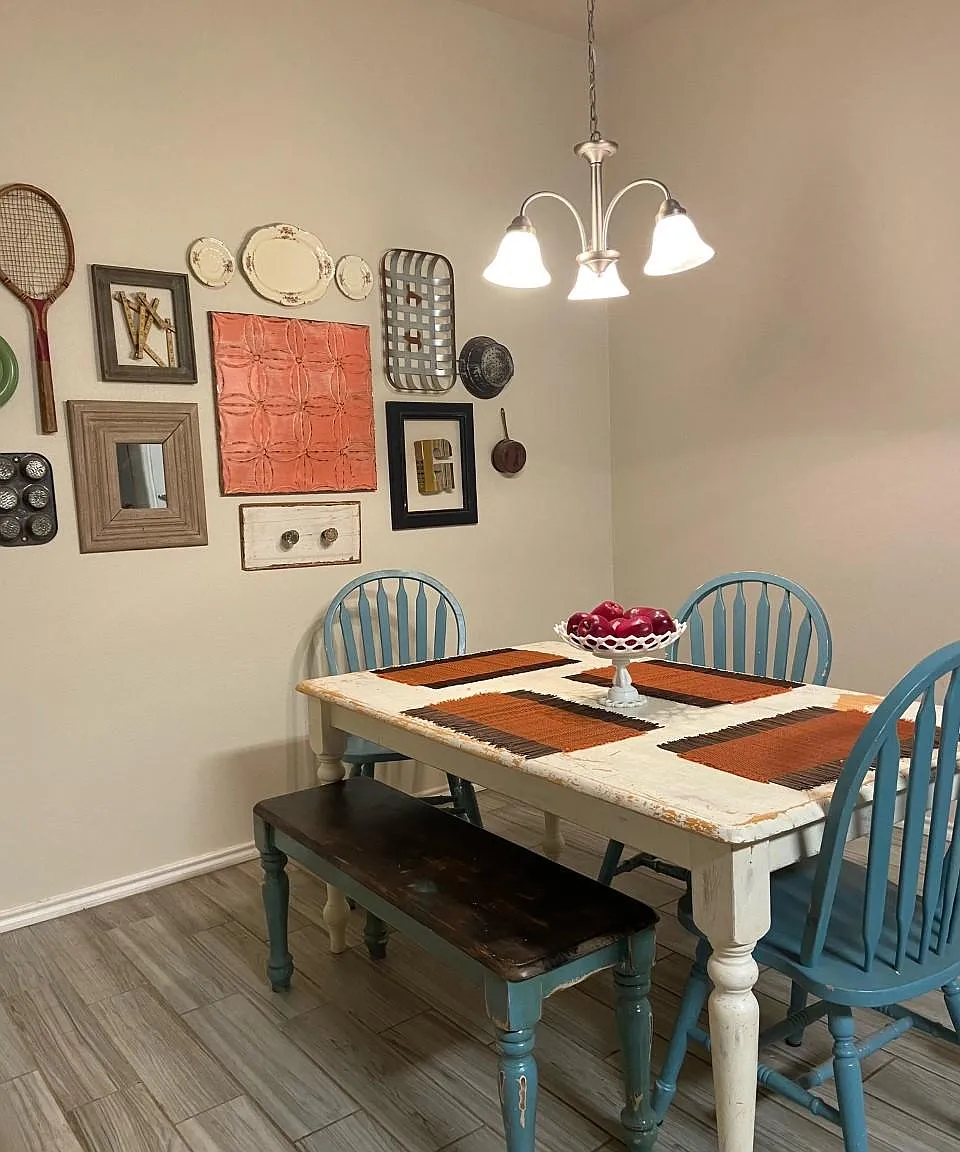 13818 Vernon Ave — Photo 3