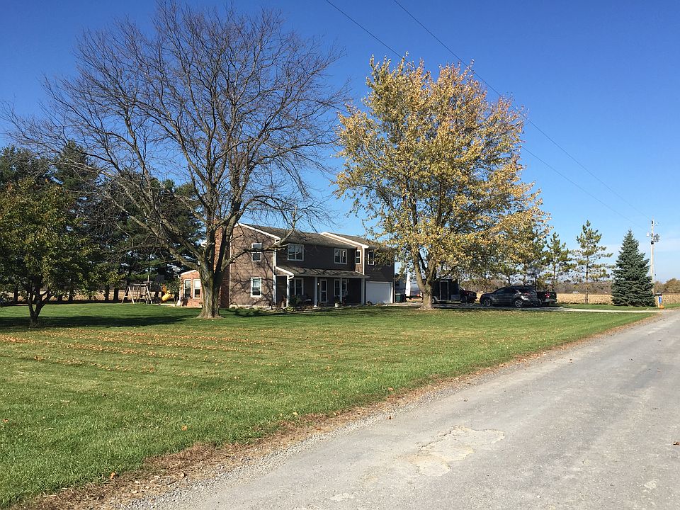 1st image of 102 Spanish Oak Dr