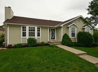 625 Hawthorne Ln, Liberty, MO 64068