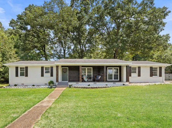 309 Oakhill Ave, Sheffield, AL 35660