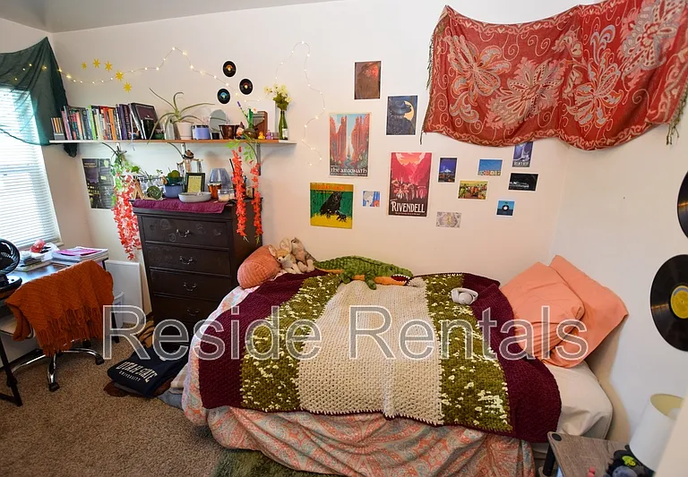 686 Darwin Ave #3 — Photo 13