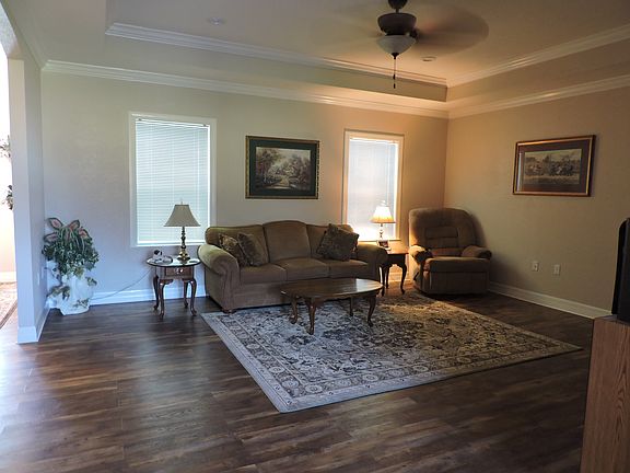 Additional Living Room