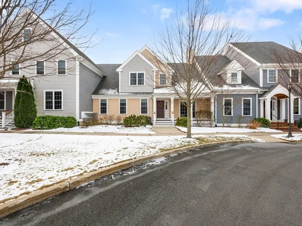 19 Hastings Rd Unit 19, Hudson, MA 01749