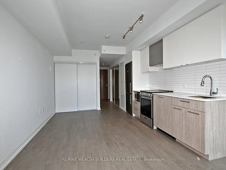 251 Jarvis St E #2107 — Photo 10