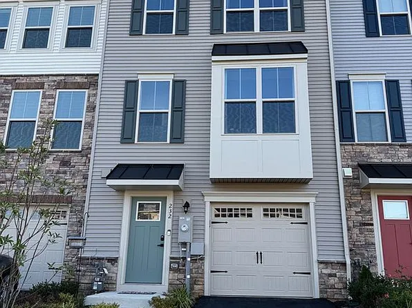 232 Refining Dr, Baltimore, MD 21225