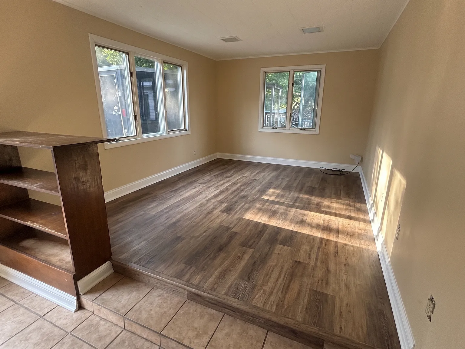 2 bed, 900 sqft, $1,200 — Photo 2