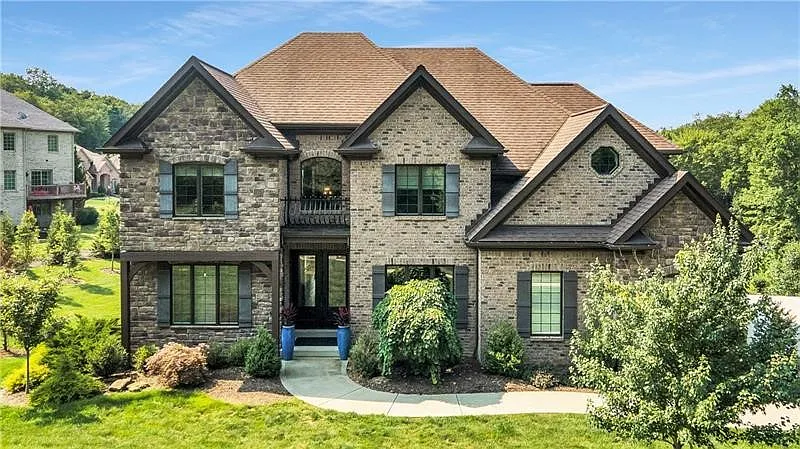 420 Wynstone Dr photo 1