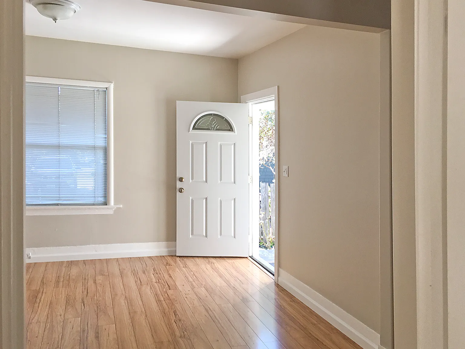 1 bed, 600 sqft, $3,000 — Photo 3