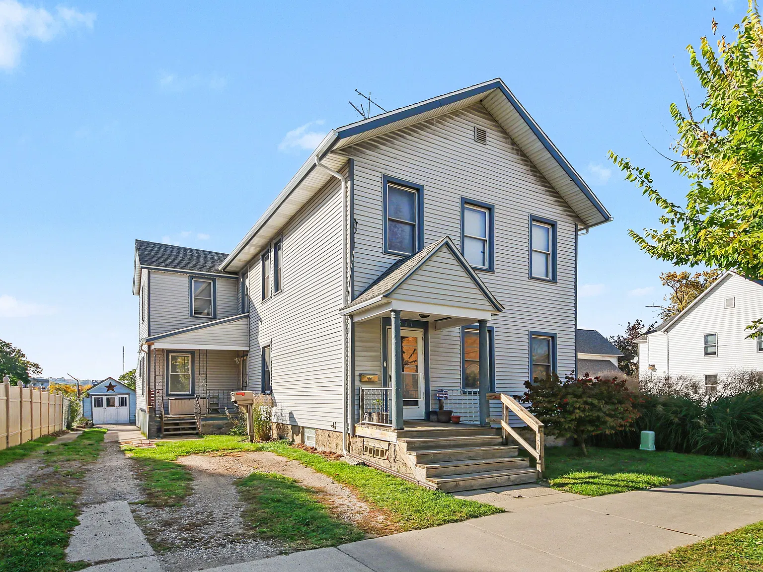 3 bed, 1200 sqft, $2,000 — Photo 1