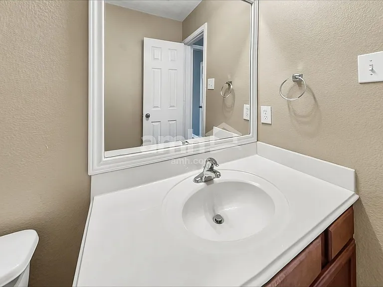 1711 Mickle Creek Dr — Photo 15