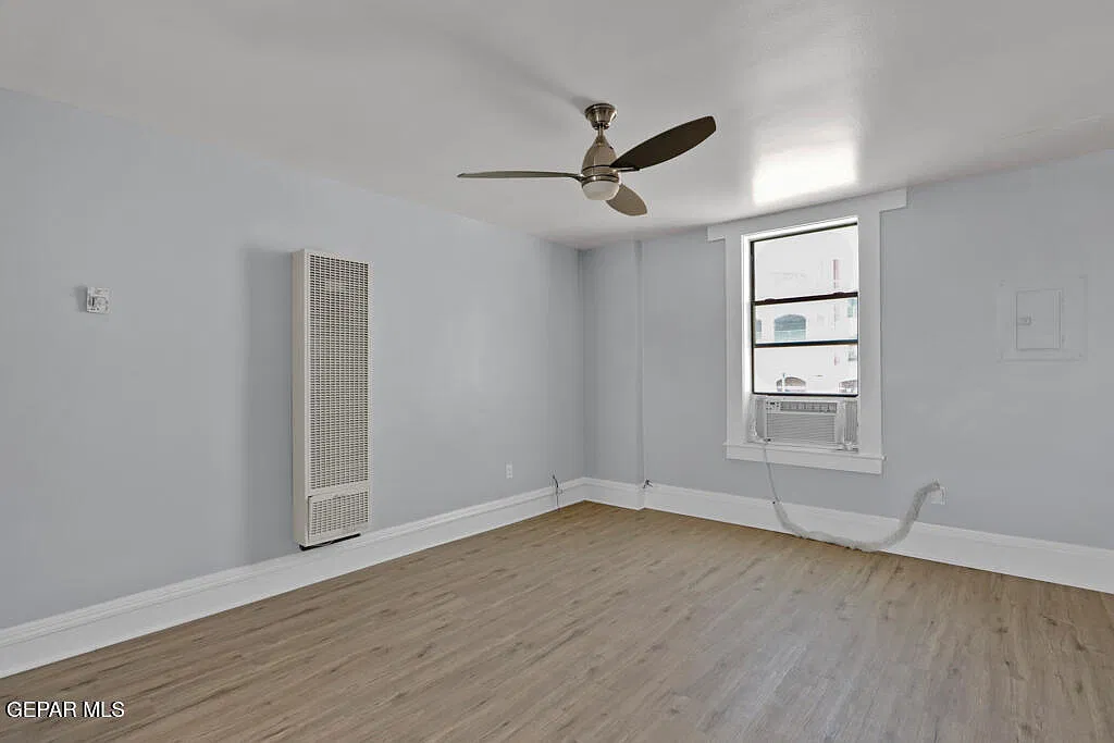 2 bed, 1.0 bath, 900 sqft, $925 — Photo 3