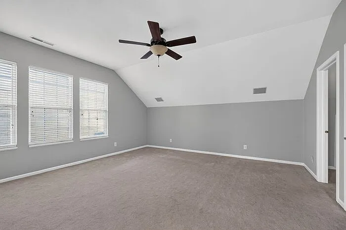 15552 Smithfield Dr — Photo 22