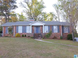 1616 Belvedere Dr, Vestavia Hills, AL 35226