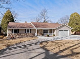 37 E Shore Dr, Random Lake, WI 53075