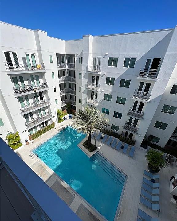 1st image of 600 W Amelia St #13D