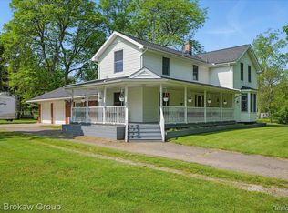 5388 Potter Rd, Burton, MI 48509