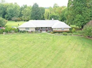 216 Orchard Dr SW, Granville, OH