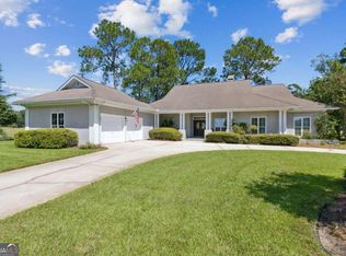 564 Cardinal Cir E, Saint Marys, GA 31558