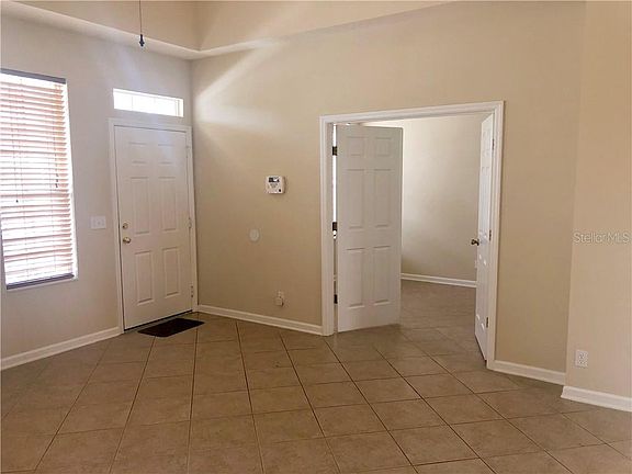 3rd image of 406 Sunnyhurst Pl