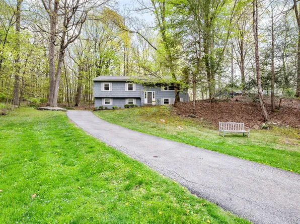 12 Westview Drive, Katonah, NY 10536