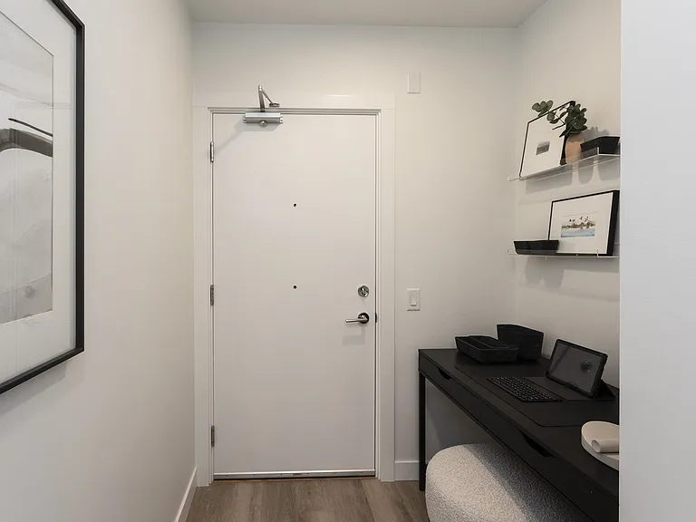 717 Como Lake Ave — Photo 34