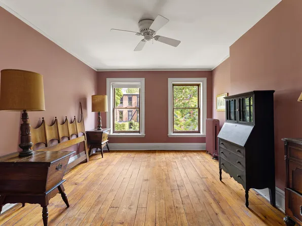 309 Vanderbilt Avenue image 15 of 27