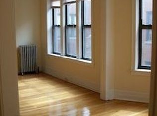 445 W Belmont Ave #25, Chicago, IL 60657