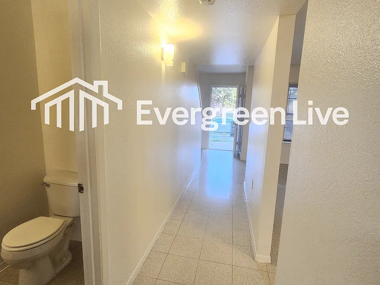 128 Fireball Dr — Photo 5