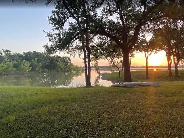 10631 Rolling Hills Dr