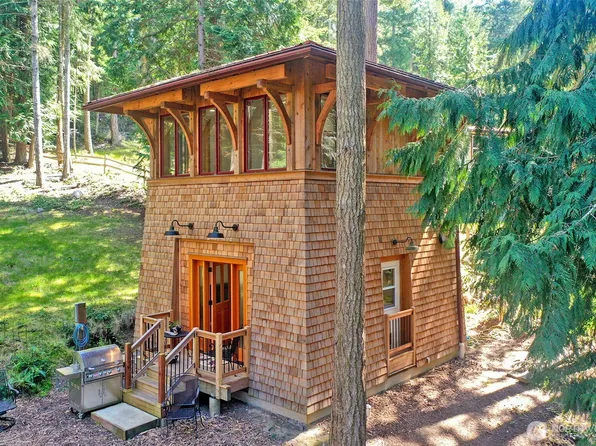 65 Dolphin Lane, Lopez Island, WA 98261