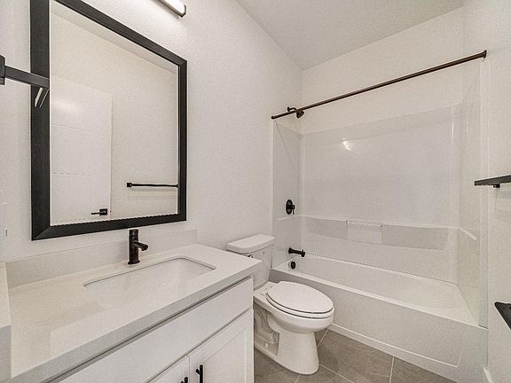 4th image of 2305 San Miguel Avenue