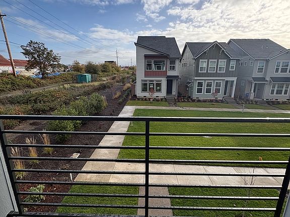 5th image of 3262 SE Hemera Ln