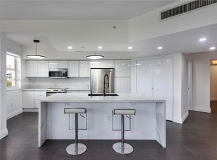 19900 E Country Club Dr APT 311, Aventura, FL 33180