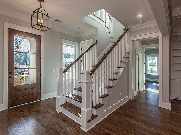 Wando Entryway