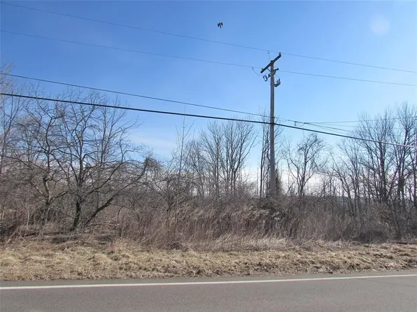 156 Deyo Hill Rd, Johnson City, NY 13790