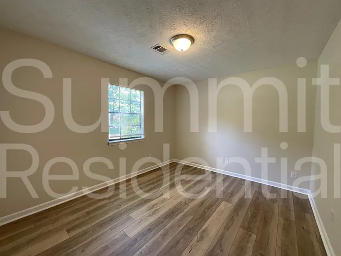 245 Windemere Way — Photo 11