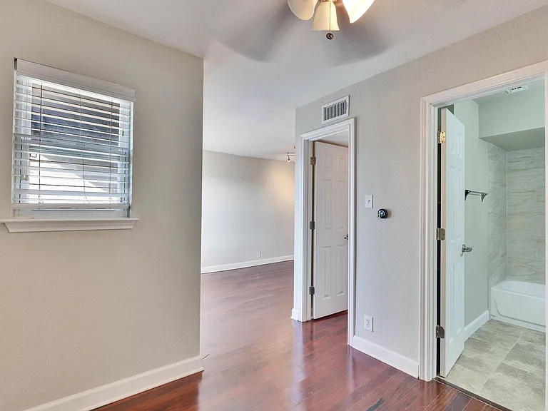 2020 S Congress Ave #1316 — Photo 16