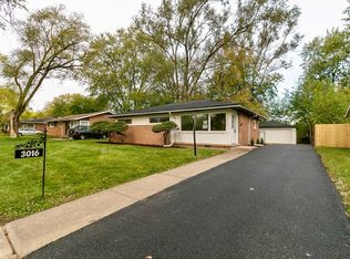 3016 Nottingham Ave, Markham, IL 60428
