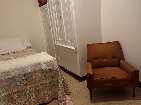 3rd image of 332 W 83rd St APT 2