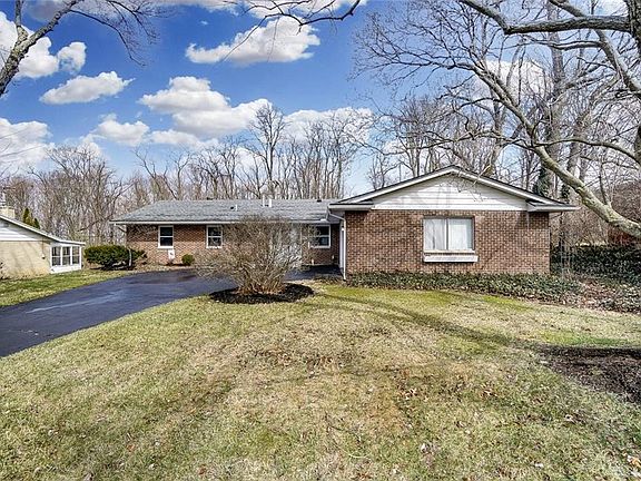 4th image of 5989 Helenwood Dr