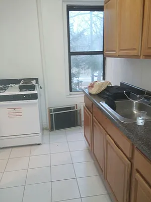 Rented by Uptown Flats LLC | media 4